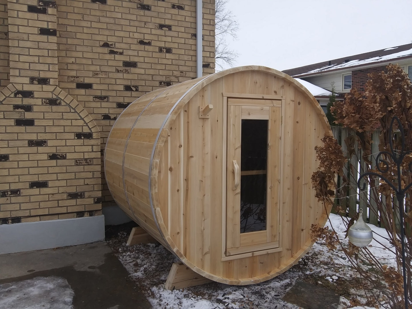 Dundalk Leisure Canadian Timber Harmony Barrel Sauna - CTC22E